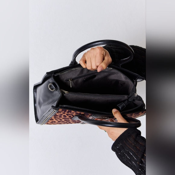 David Jones Leopard Contrast Rivet Handbag - Picture 4 of 8